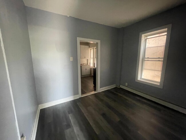 livening room - 550 Avenue C
