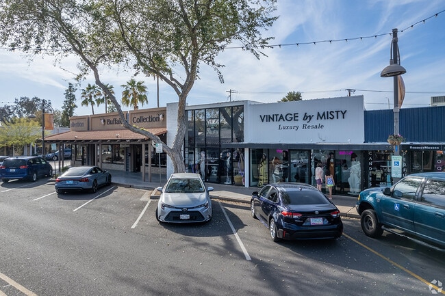 Old Town Scottsdale shops offer dining and retail near Paradise Valley North.