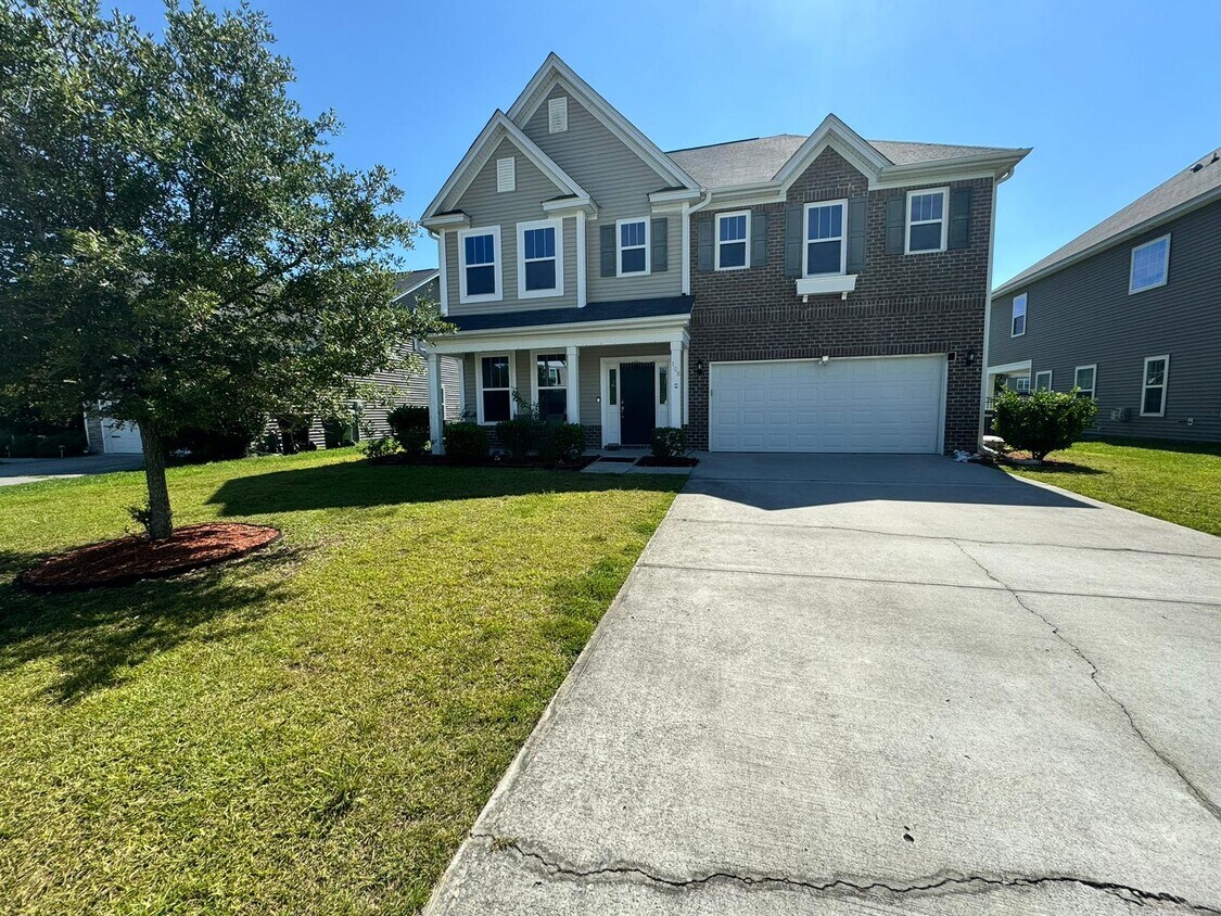 Primary Photo - 108 Winslow Cir