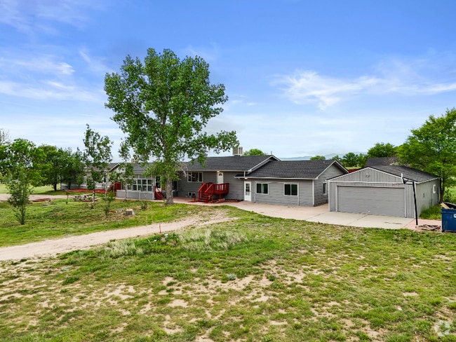 Building Photo - 5520 Coyote Ln