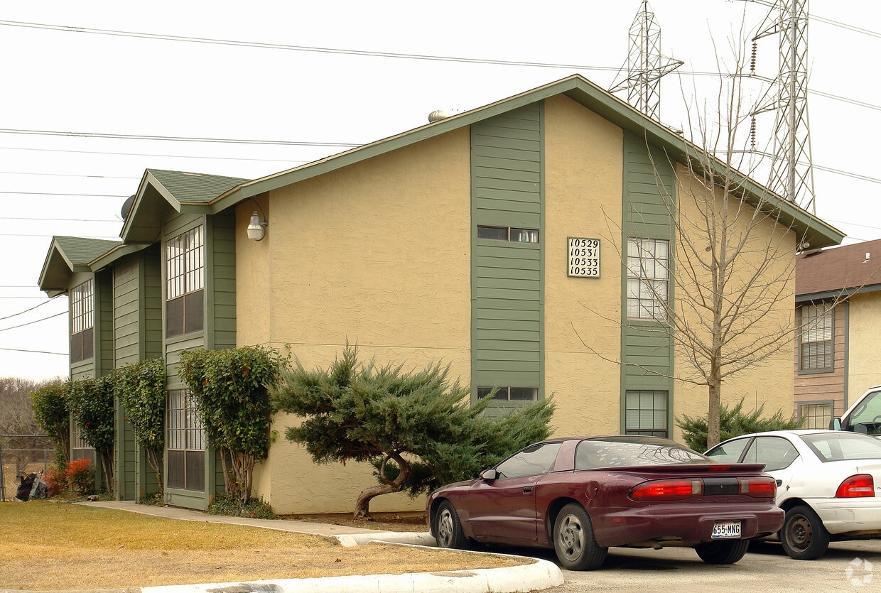 10529 Starcrest Dr, San Antonio, TX 78217 Apartments in San Antonio