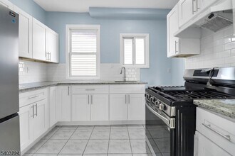 Building Photo - 144 Montgomery Ave