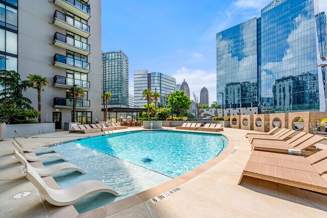 Foto del edificio - 1400 W Peachtree St NE
