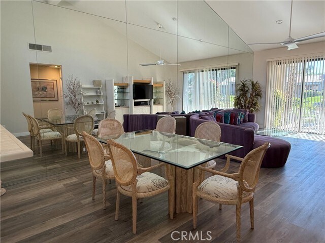 Foto del edificio - 38613 Wisteria Dr