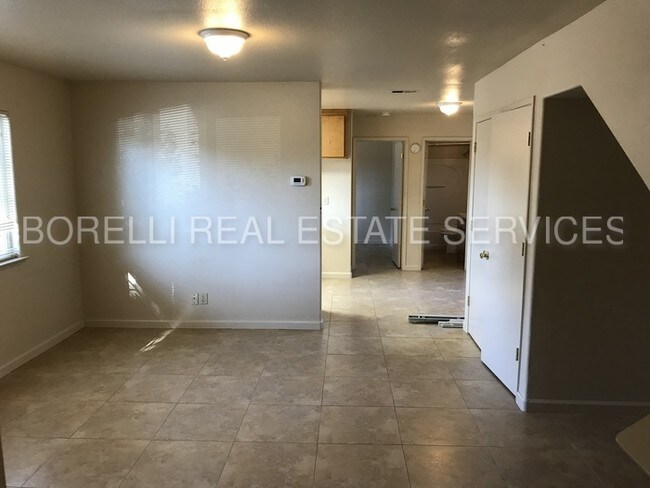Building Photo - Very clean 3 bedroom 2 bath for Rent!