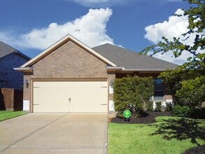 Building Photo - 24510 Avellino Ct