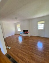 Building Photo - 651 Oneta Dr NW