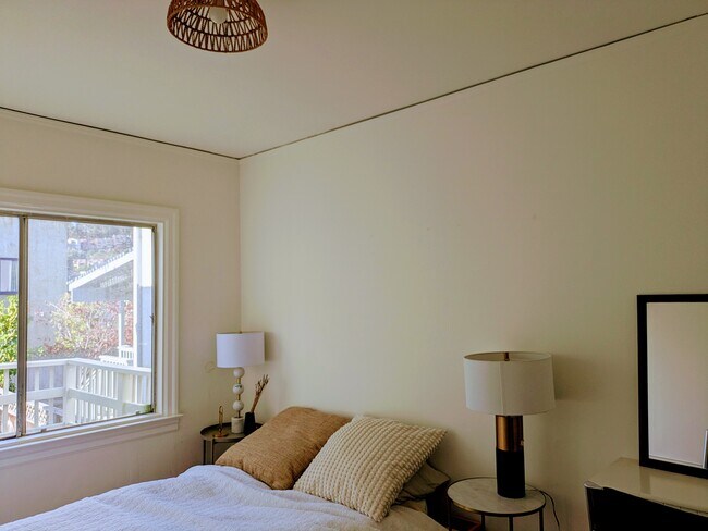 Foto del edificio - 708 Cornell Ave