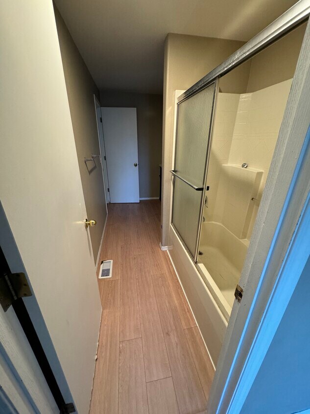 Photo - 16049 SE Caruthers St (Portland, OR)