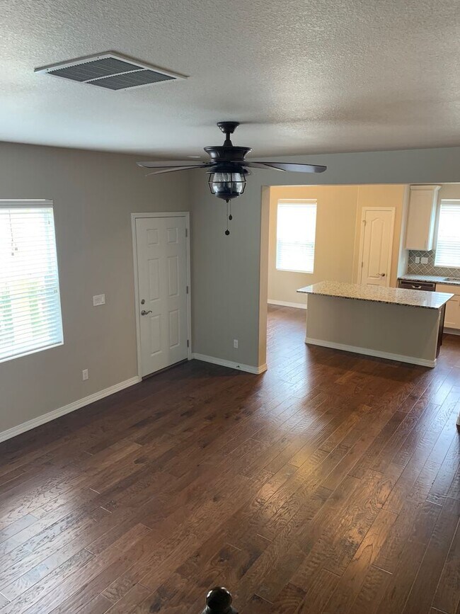 Foto del edificio - GORGEOUS NEWER TOWNHOME IN GOLD HILL MESA!!