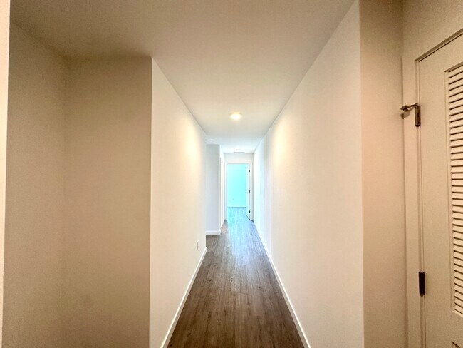 Foto del edificio - 105 NE 22nd St
