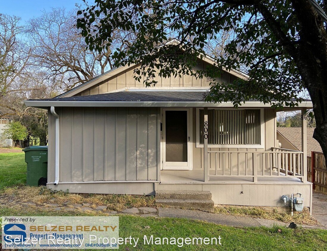 Primary Photo - 2 br, 1 bath House - 800 Jackson Ave.