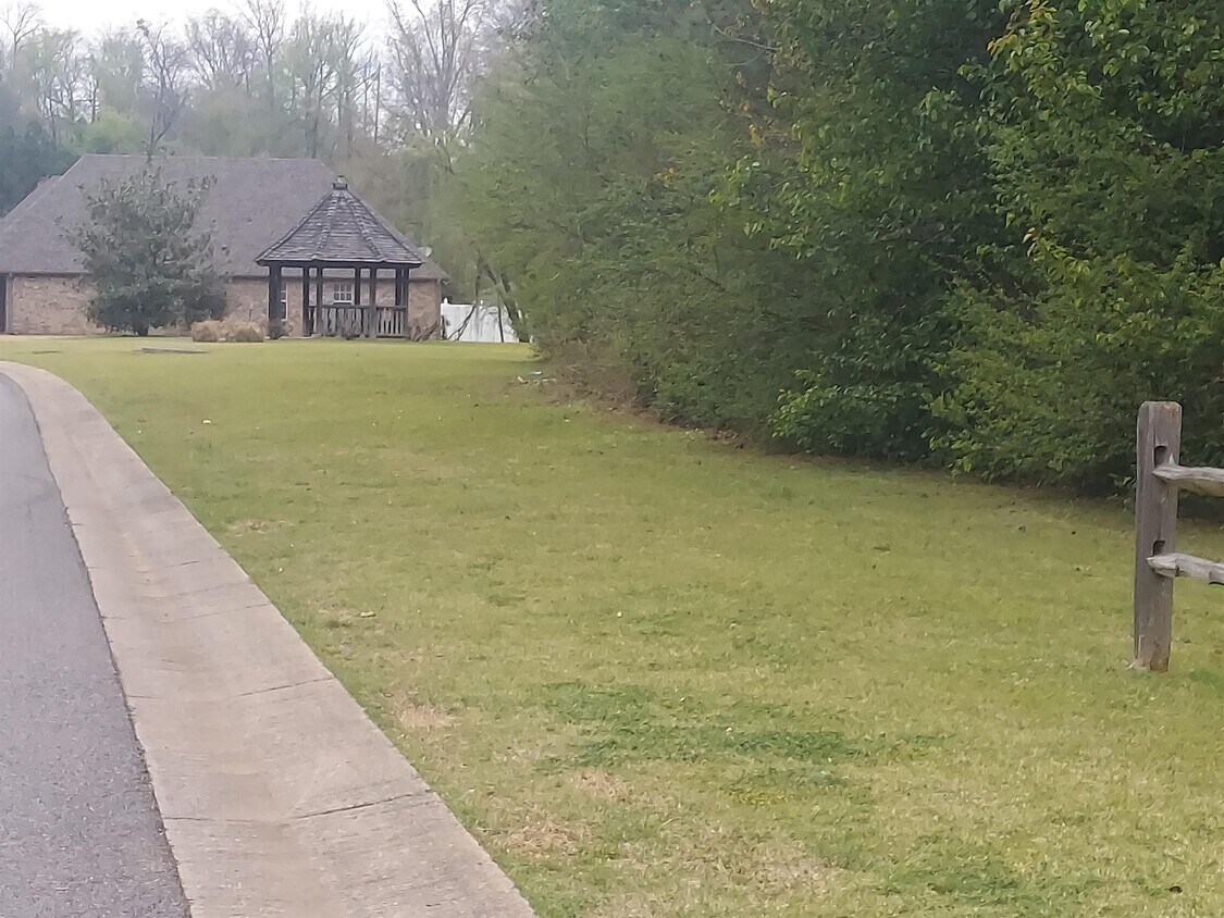 2208 Greendale Cir, Birmingham, AL 35215 House Rental in Birmingham