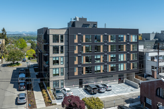 Building Photo - Basalt