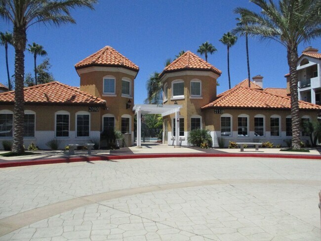 Building Photo - Desirable River Colony 2 Bedroom 2 Bath 3rd Floor Condo