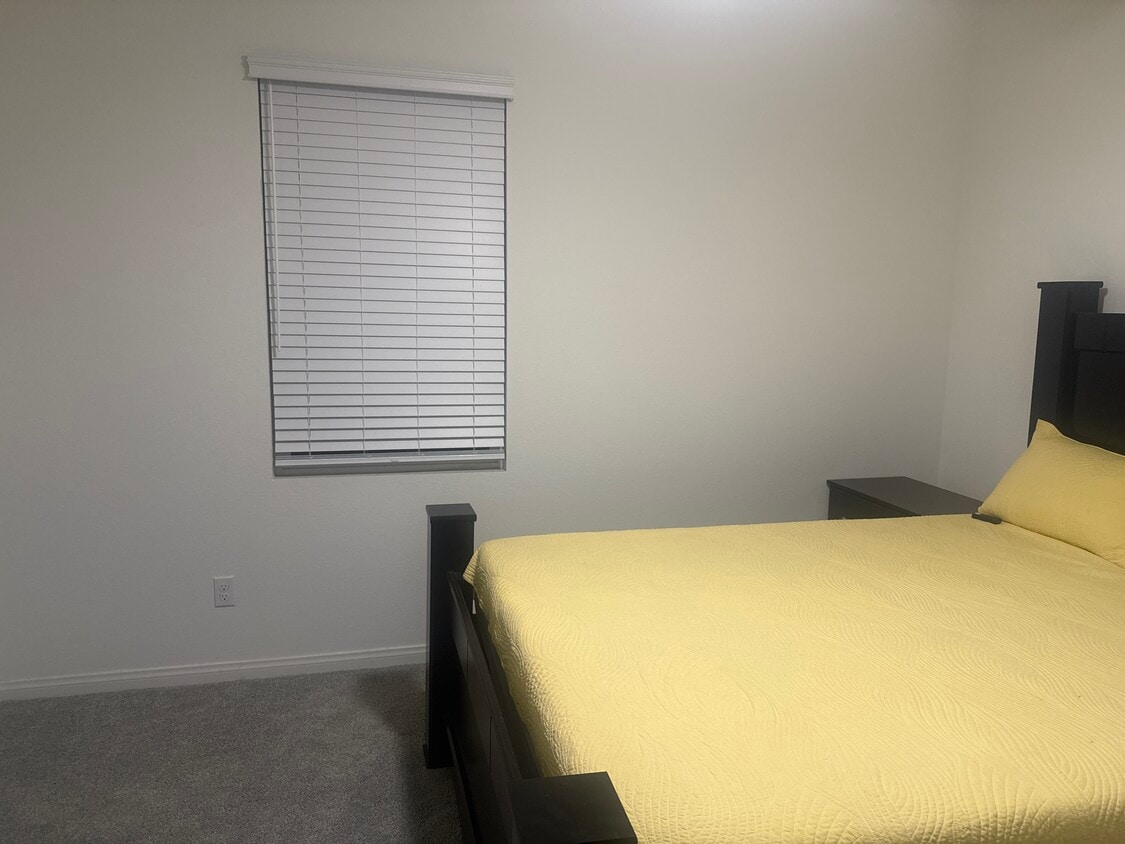 Foto del edificio - 8135 Country Mile Ln