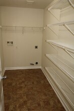 Building Photo - 15611 Leeds Ln