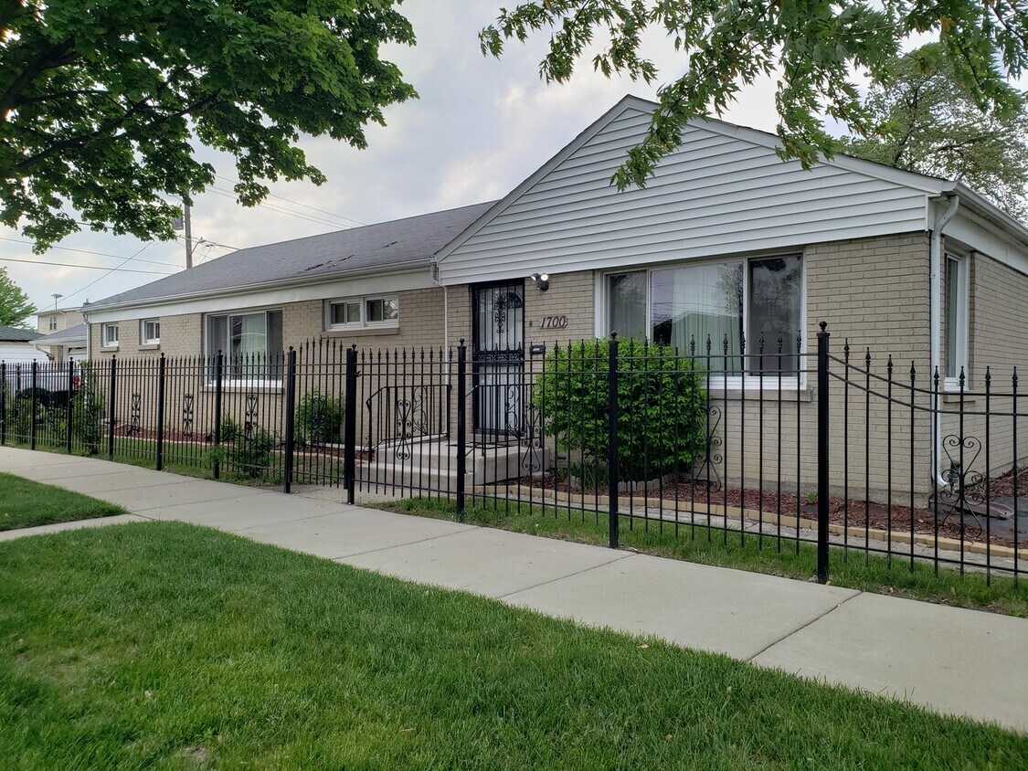 1700 N 14th Ave, Melrose Park, IL 60160 House Rental in Melrose Park, IL