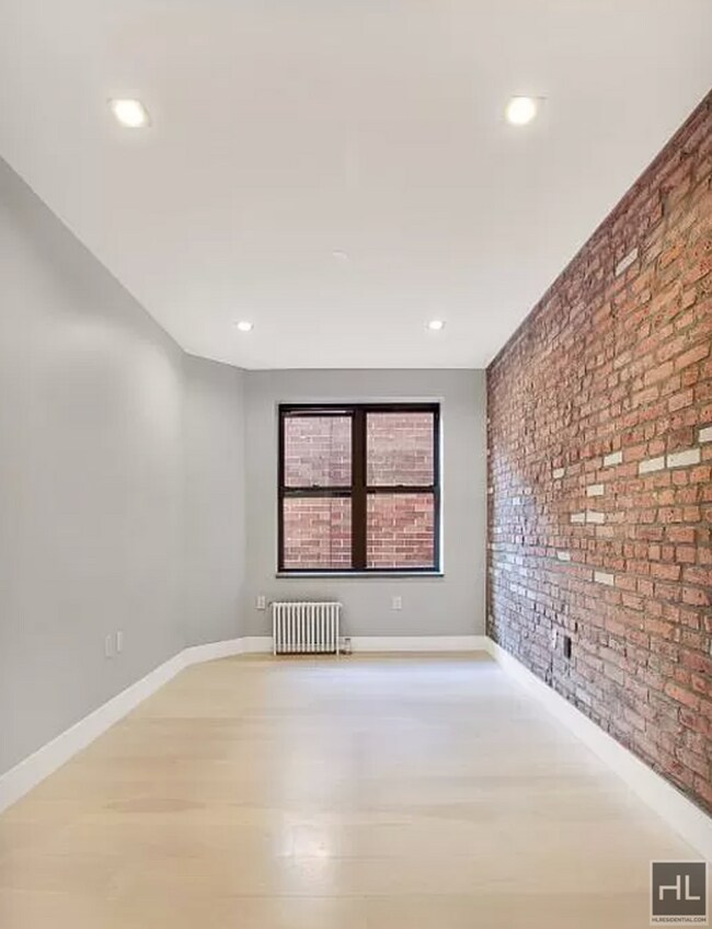 Building Photo - Stanton Street