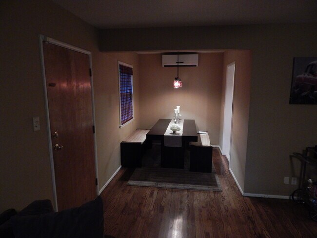 Dinning Area - 1000 Arroyo Dr