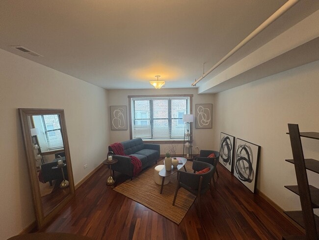 Photo - 4611 S Ellis Ave Apartment