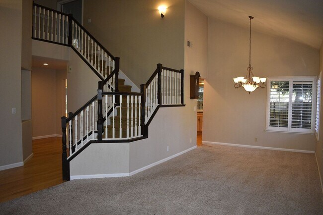 Foto del edificio - 134 Briggs Ranch Dr