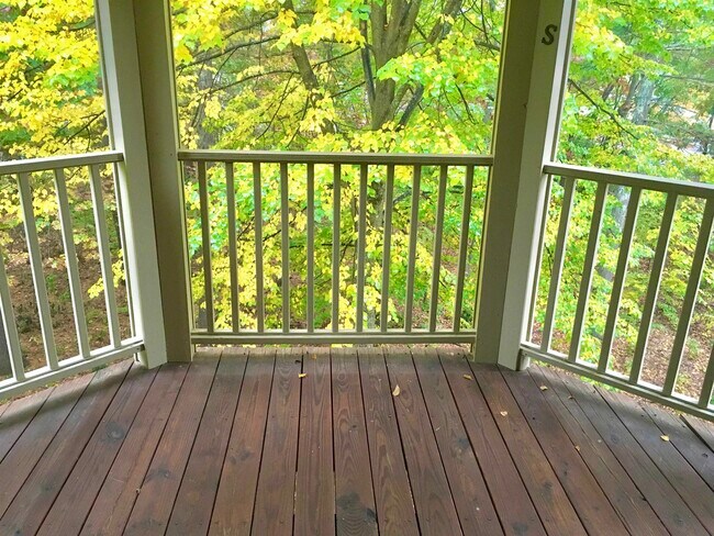 Foto del edificio - 9 Bartemus Trail