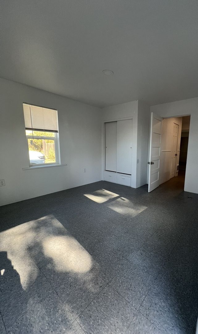 Foto del edificio - Newly Renovated 2 Bedroom, 1 Bathroom Home