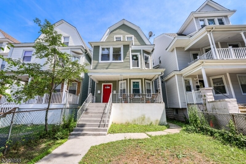 Foto principal - 52 Amherst St