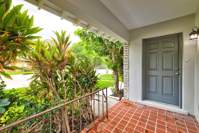 Building Photo - 125 S 10th St