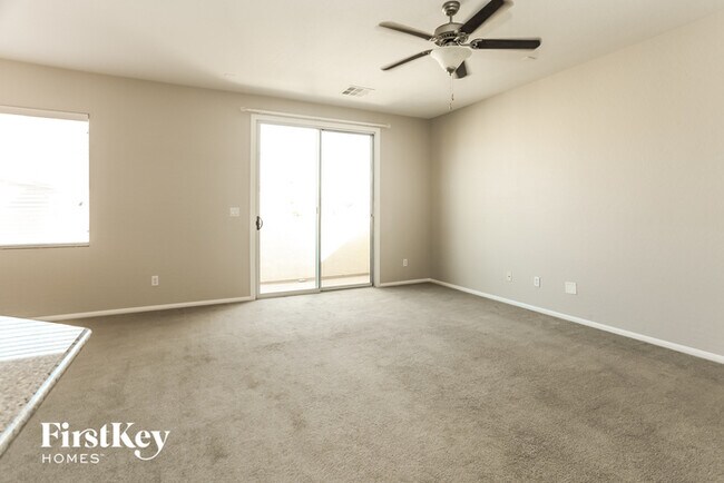 Foto del edificio - 10538 Hartford Hills Ave