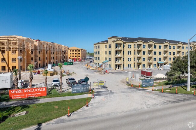 Entrada - Garrett Gateway Modern Apartments