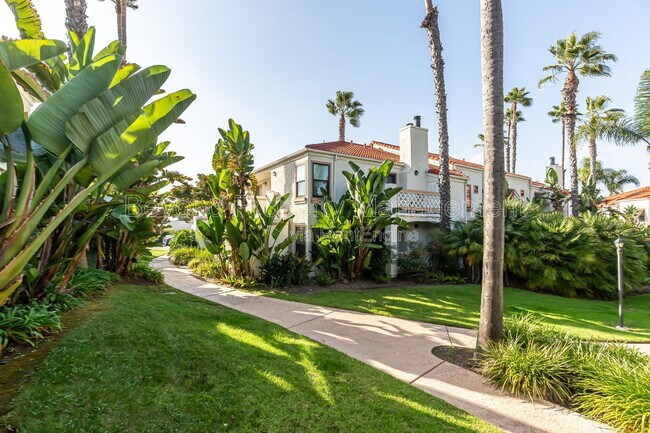 Foto del edificio - 9316 Twin Trails Dr