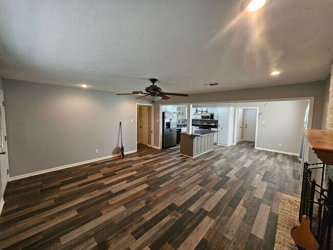 Foto del edificio - 110 Lacey Ln