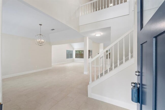 Building Photo - 49 W Southfork Pines Cir