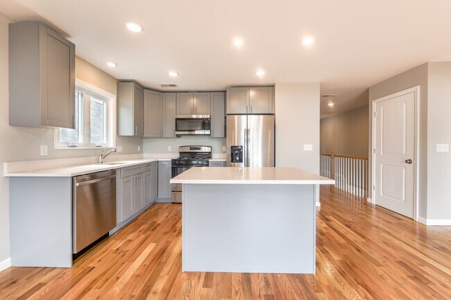 Foto del edificio - 255 Chadwick Ave