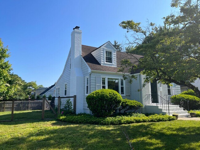 Foto del edificio - 3 Bedroom 2 Bath Fairfield House Near Southport