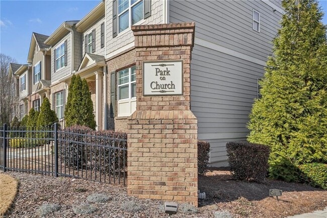 Building Photo - 201 Aventine Ln