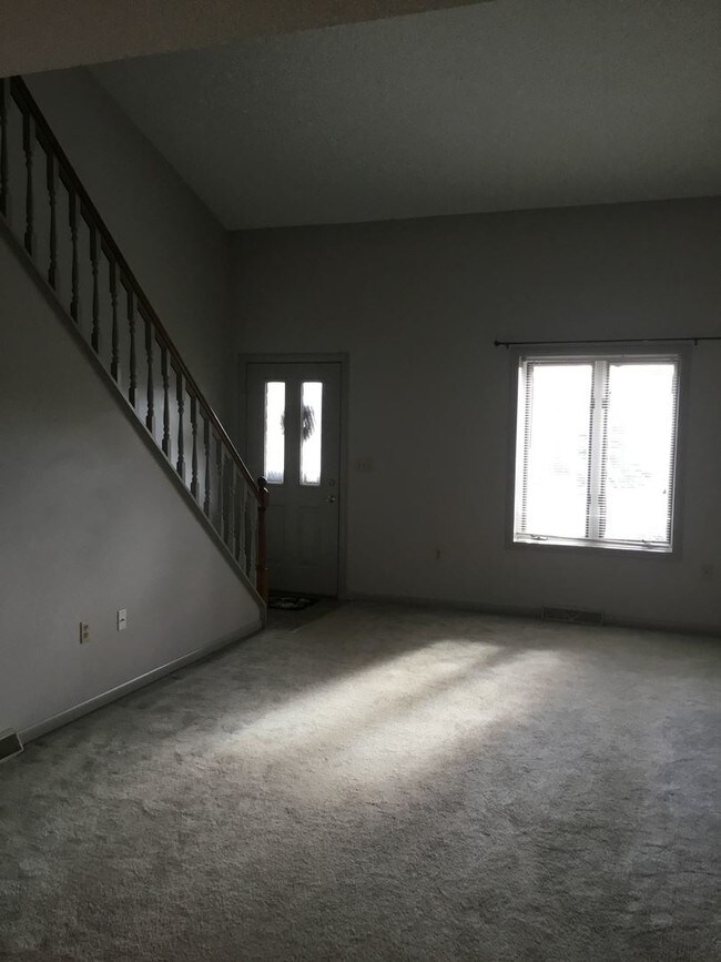 Foto del edificio - 2031 Mountain View Rd