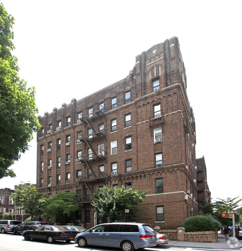 Building Photo - 760 Montgomery St