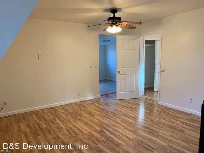 Foto del edificio - 2727 I St