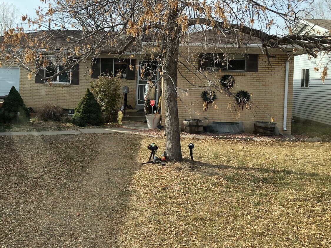 Foto principal - 7985 Quitman St