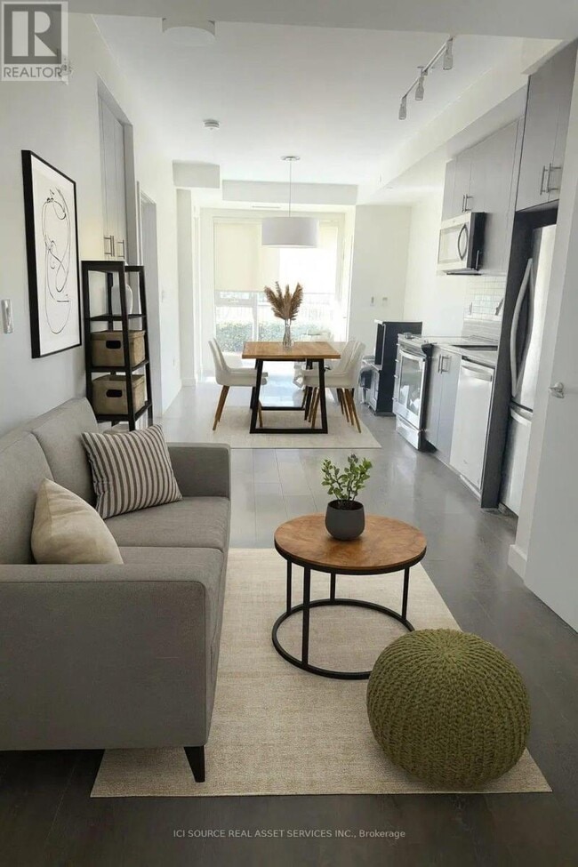 Building Photo - 210 Sabina Dr