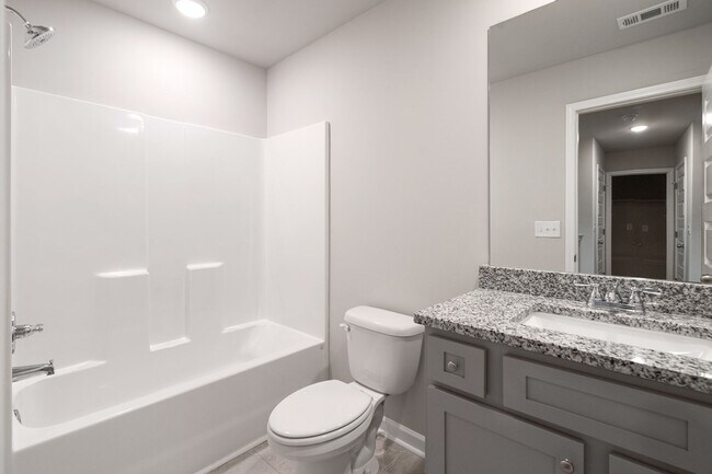 Foto del edificio - 4 bed / 2.5 bath in Gainesville! Retreat a...