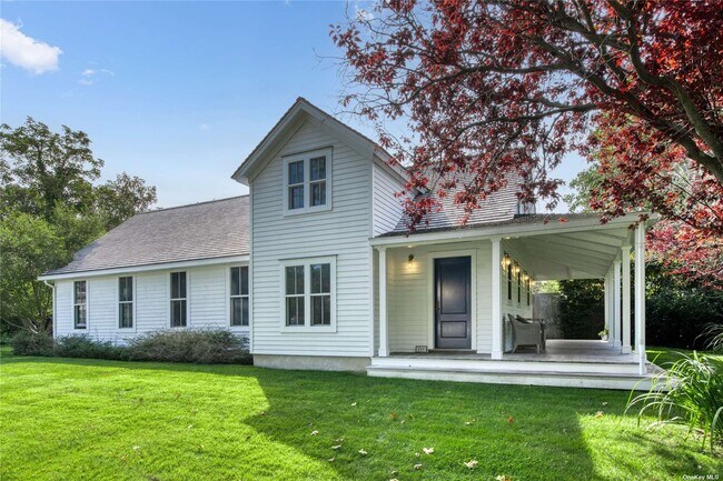 Building Photo - 400 King St