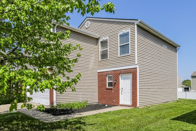 Building Photo - 708 Adagio Dr