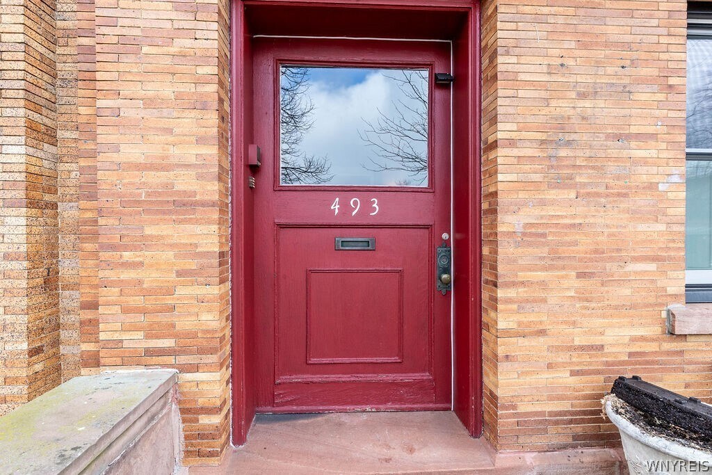 Foto del edificio - 493 Delaware Ave