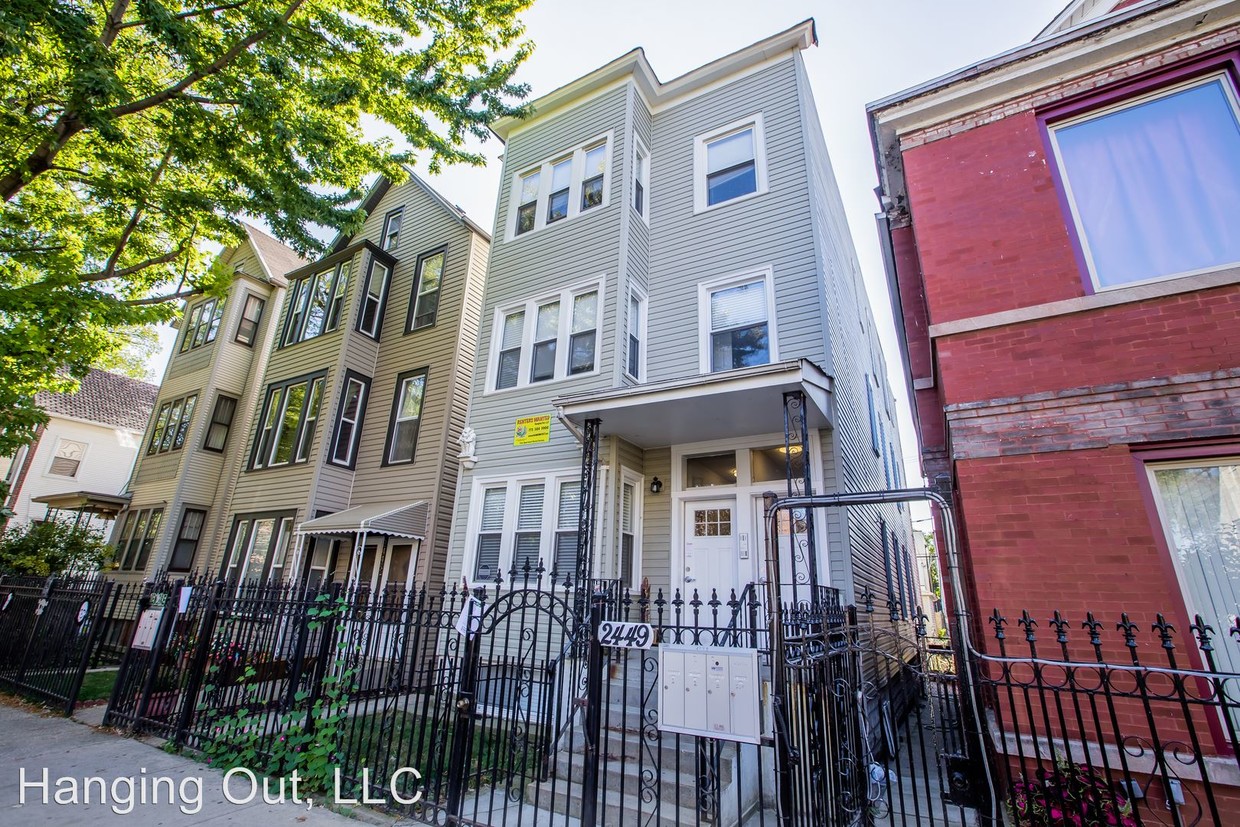 Primary Photo - 2449 W Homer St