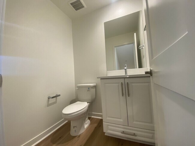 Foto del edificio - New Build 3bd/3bth in Coral Ridge Communit...