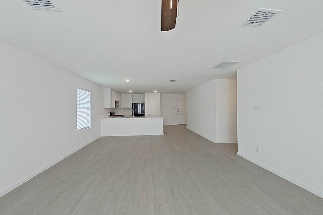 Foto del edificio - 814 Ginkgo Wy